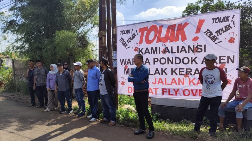 Warga Pondok Aren