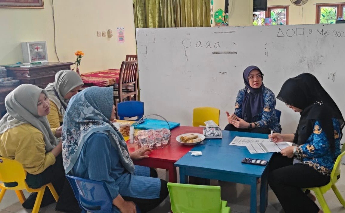 Dikbud Kota Tangsel Beri Bantuan Peningkatan Saran Prasarana Belajar di 115 Paud