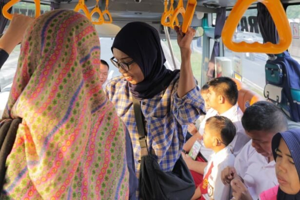 Bus sekolah gratis di Tangsel
